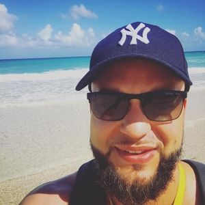 Meet your Posher, Tj